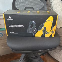 Maono Podcasting Microphone W/Studio Headphone Kit
