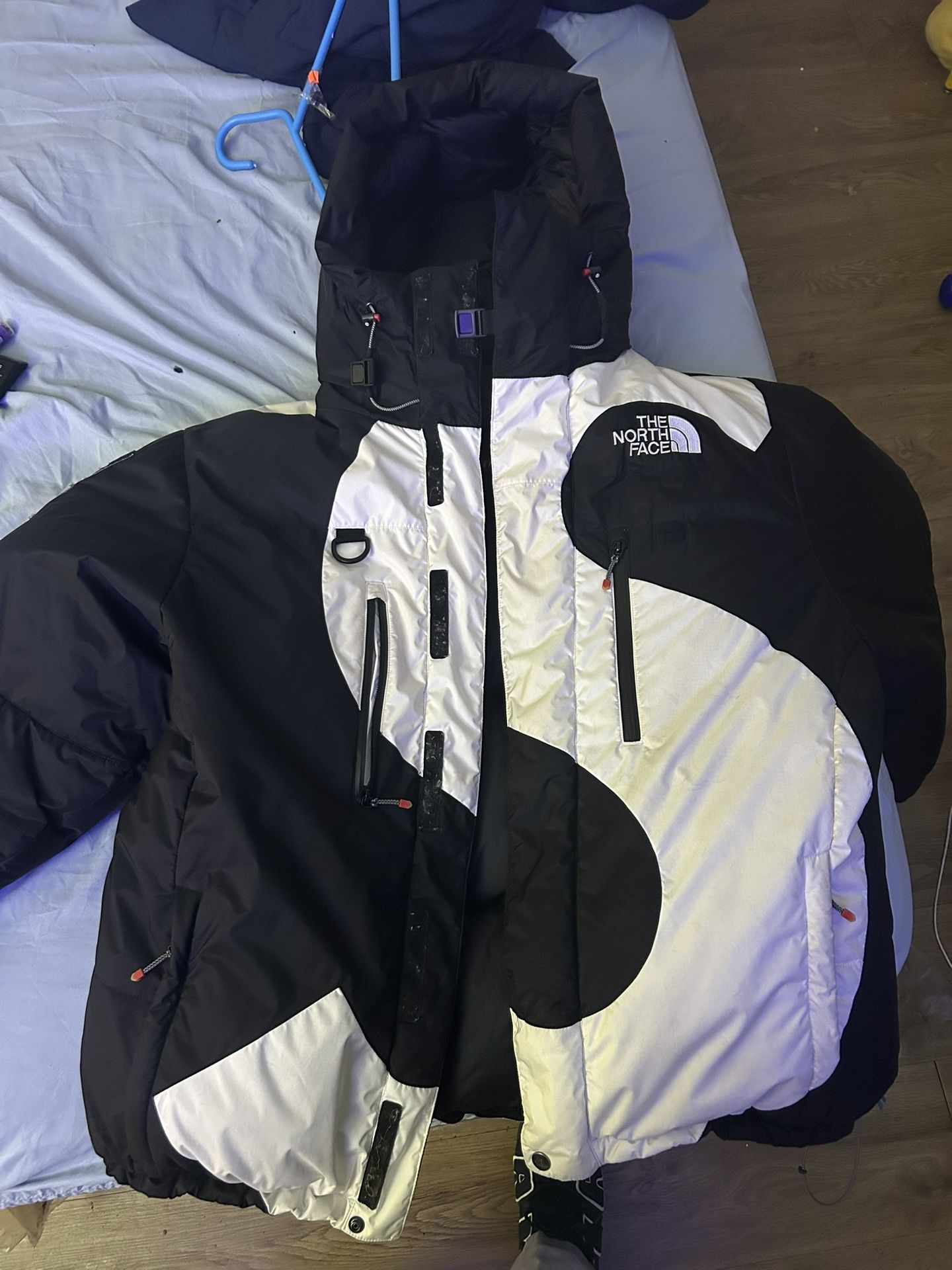 Limited Edition Supreme x The North Face