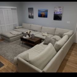 Sectional Couch (7-pieces including ottoman)