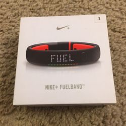 NIKE + FUELBAND SE Size: S-P Small Water Resistant Bluetooth New