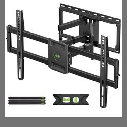 Universal Stud Wall Mount For 42-90” TV
