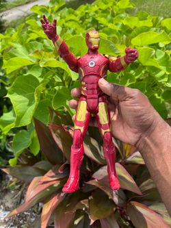 Marvel Avengers Age of Ultron Titan Hero Tech Iron Man Mark 43