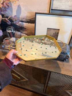 Mirror tray