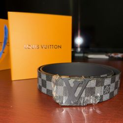 Louis Vuitton LV Initiales Belt, 28-36