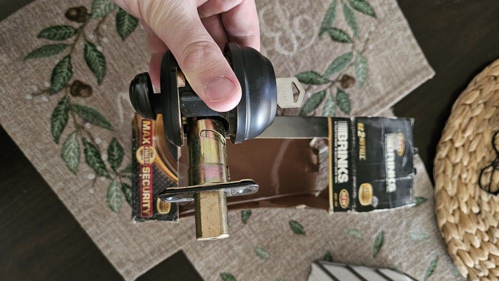 Brinks Deadbolt With Key $5