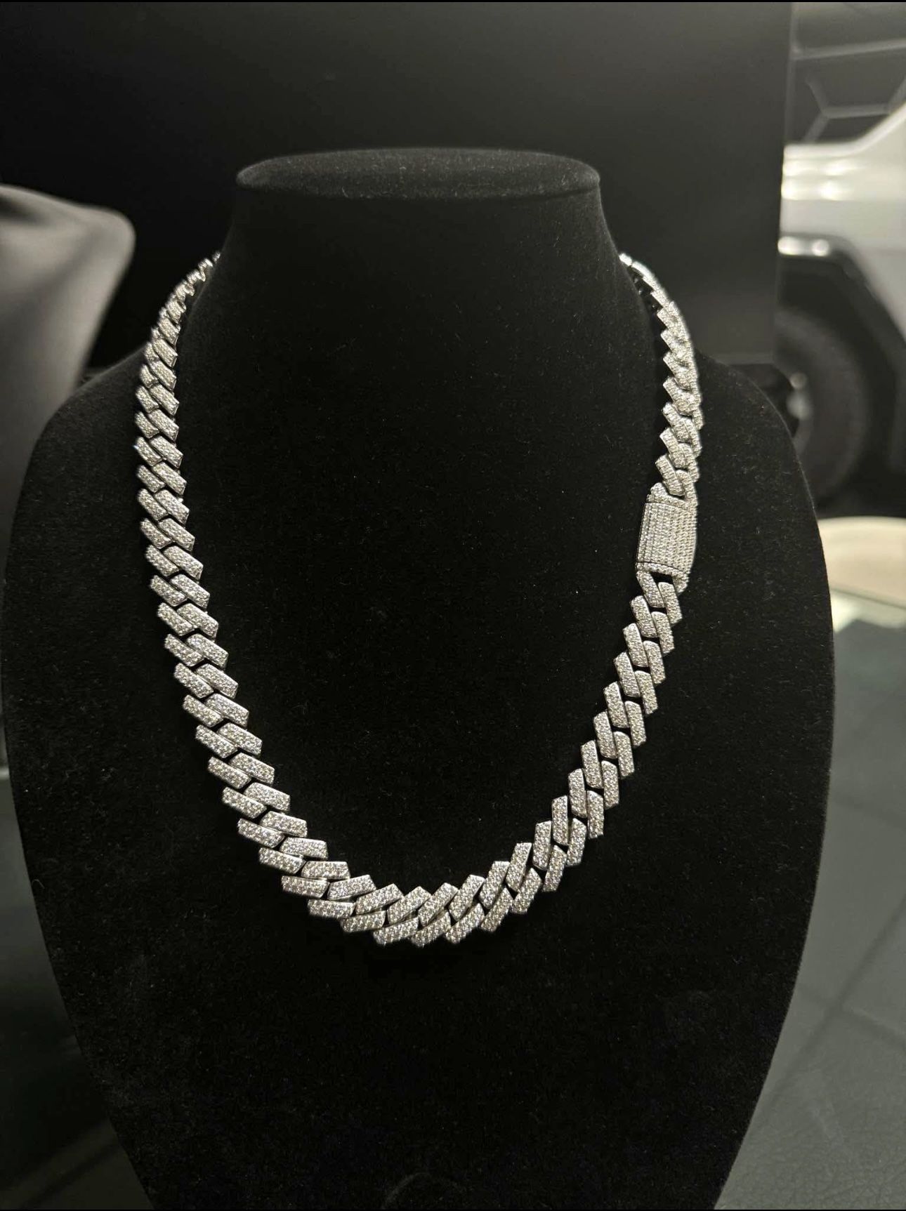 VVS Cuban Link Chain