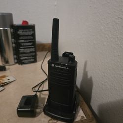 MOTOROLA  RMM2050 Two Way Walkie Talkie
