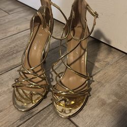 High heels size 9 Women’s