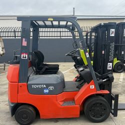 Toyota Model 7 Forklifts 4000 Lbs! 