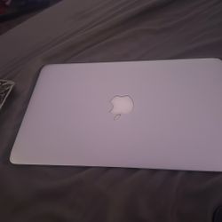 MacBook Air 11inch 2011