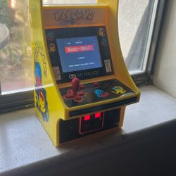 PAC Man Arcade Game 