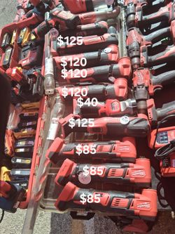 Milwaukee m18 multi tool tool only used $85 tool only buy sale trade