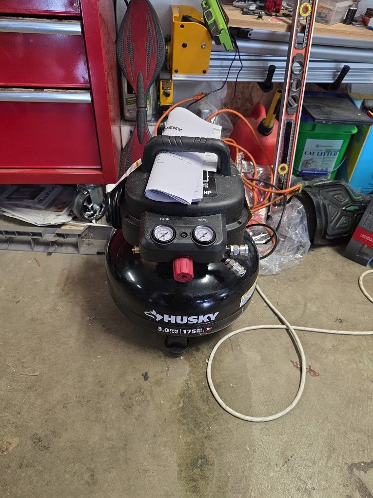 Air Compressor 6 Gal