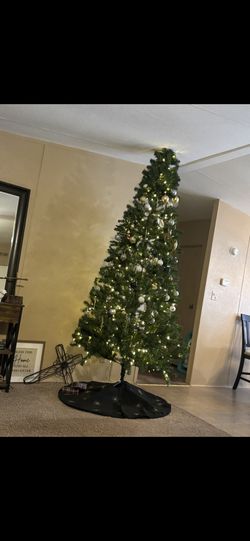 9ft Christmas Tree