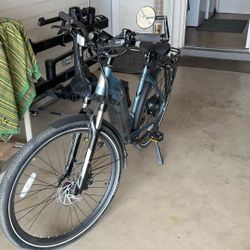 Level 2 Aventon Electric Bike With Battery Charger