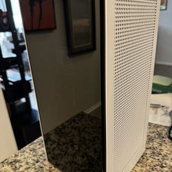 Complete PC Build - Ryzen 3 2200g, EVGA 1080 FTW, 16GB 3000 MHz Corsair RAM, NZXT H1 Case PSU & AIO