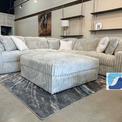 Brand New Oversized Fluffy Sectional Couch - FREE DELIVERY 🚚