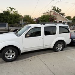 2008 Nissan Pathfinder