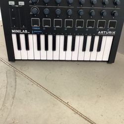Arturia Minilab MkII MIDI Keyboard Controller 