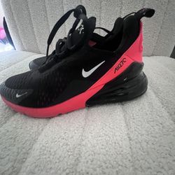 Nike 270