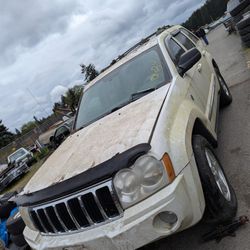 Parting Out 2005 Jeep Grand Cherokee Parts