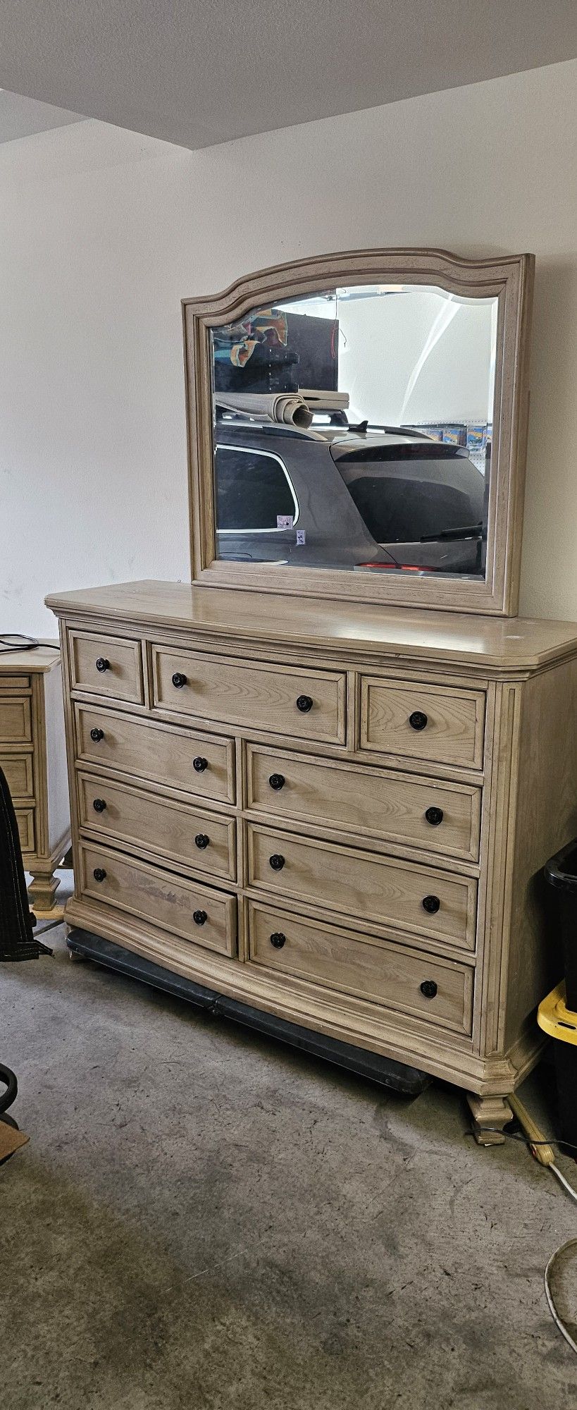 Ashley Funiture Dresser With Mirror And Small Drawer