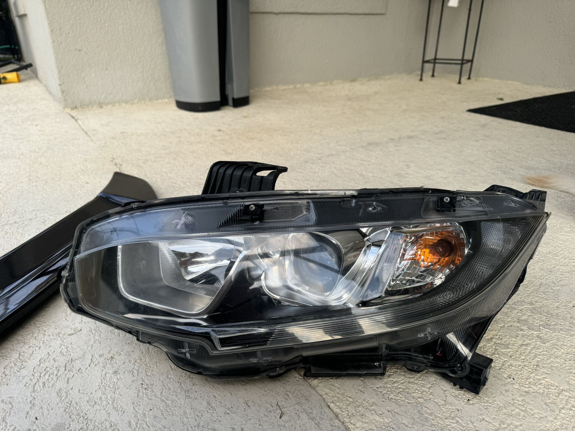 2017 Civic Headlights