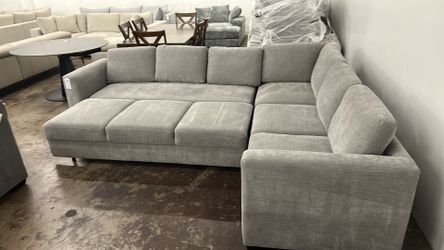 Sectional Sofa - Delivery/Financing Available