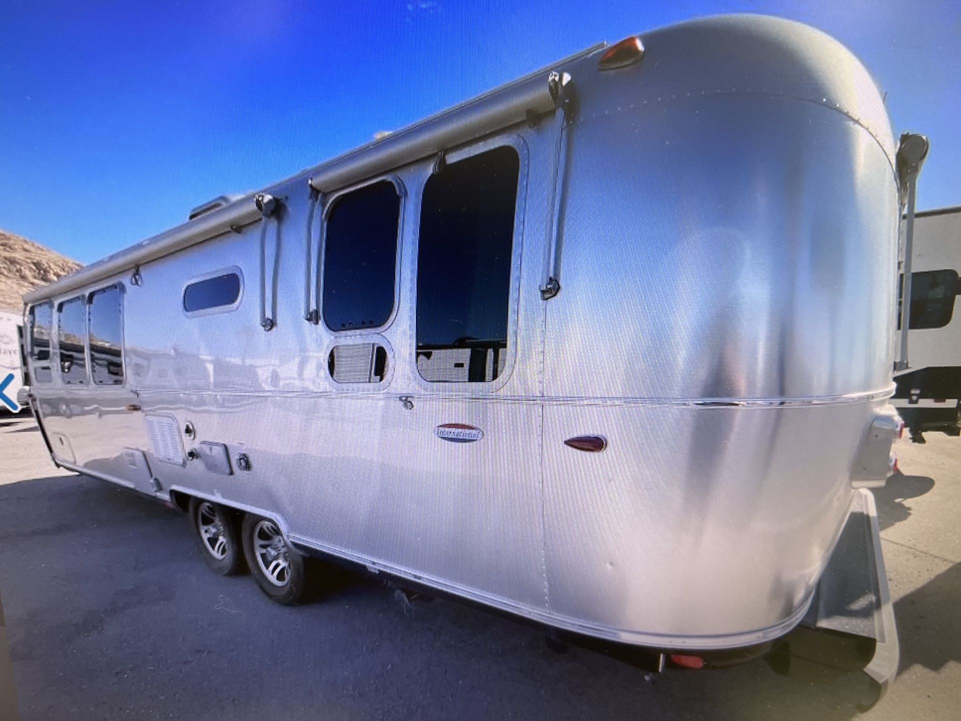 2017 AIRSTREAM INTERNATIONAL SERENITY 30