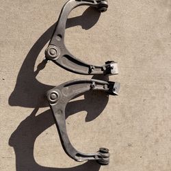 OEM Front Control Arms – Chevy Silverado 1500 (2019–2025) – 25k Miles