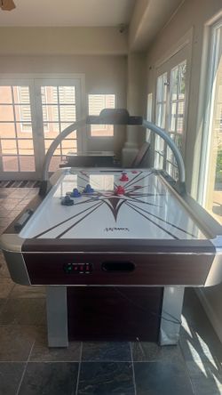Air Hockey Table