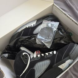 Jordan Black Metallic 5's size 9.5
