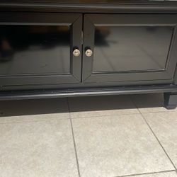 TV Stand With Cabinet On Bottom 