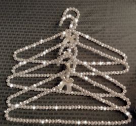 WEDDING - White Pearl Hangers ( new )