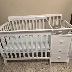 White Mini Crib With Mattress
