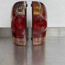 2005-2011 OEM  Tacoma Tail Lights For 