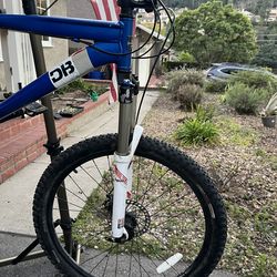 Upgraded Diamondback MTB - RockShox Revelation & XT