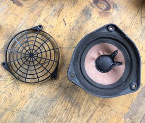 Small car radio speakers BOSE