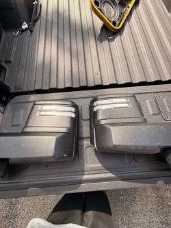 Tow mirrors