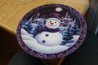 8" Round Purple Snowman Aluminum Sign