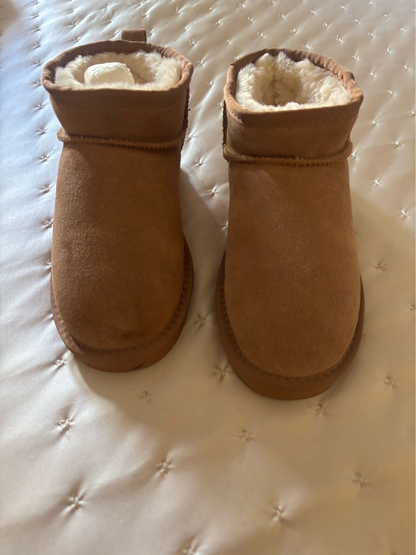 Uggs women size 8