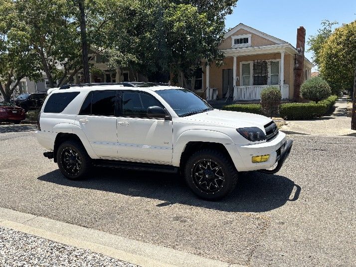 2005 Toyota 4Runner sport limited