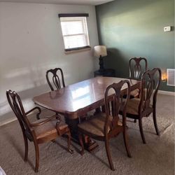 Dinning Room Table Wooden 