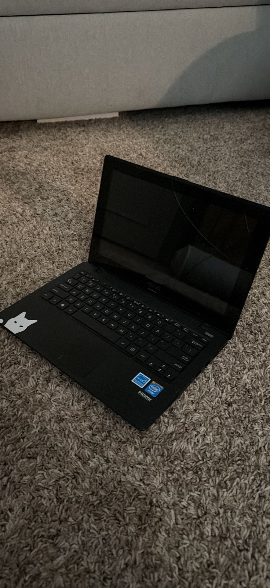 ASUS X200M Laptop – Windows 8.1 – Factory Reset – Cracked Screen (Still Works)
