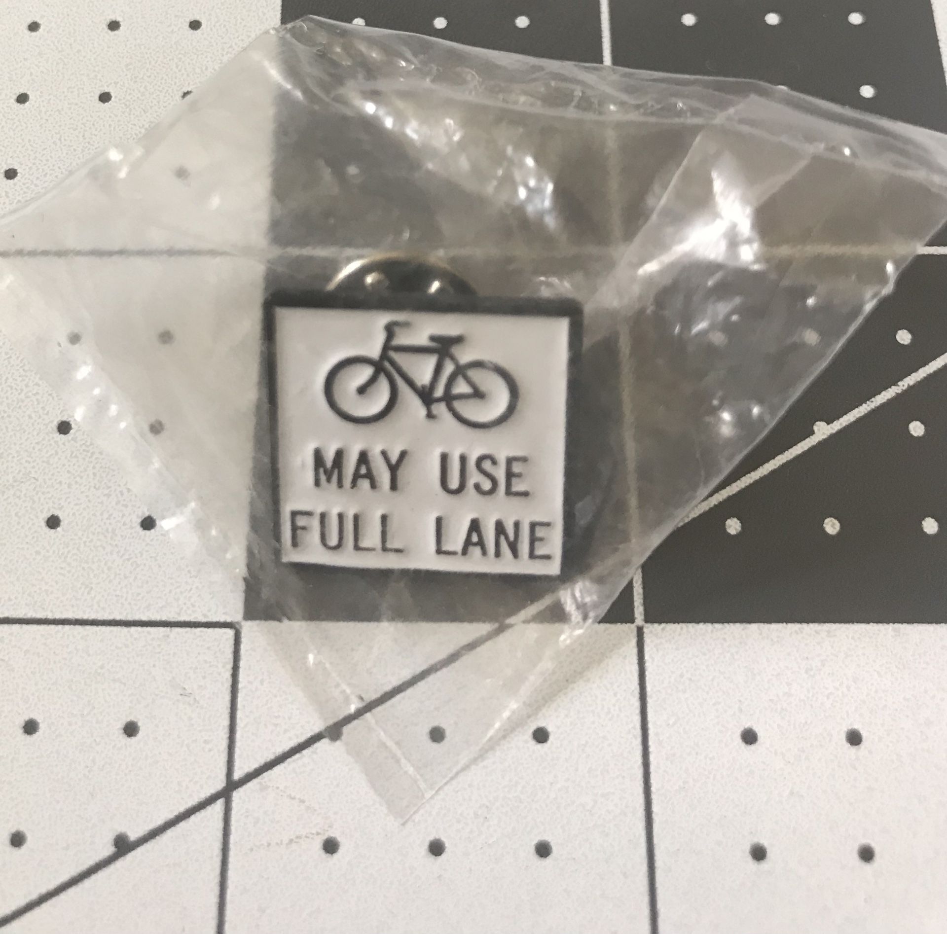 Brand new in sealed bag Bicycle May use full lane Sign lapel pin,