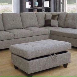 New Light Gray Tweed/linen Sectional Sofa W/ Free Ottoman And Pillows  New In Original Boxes