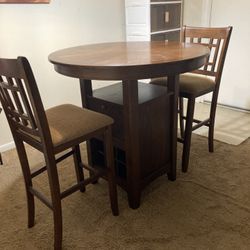 Dining Room Table 
