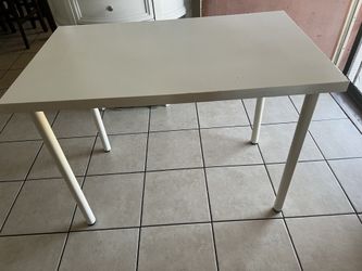 Ikea white table