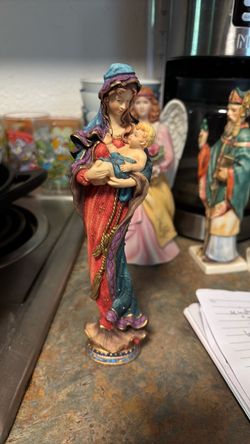 Lennox 1998 pencil Mary and Jesus figurine