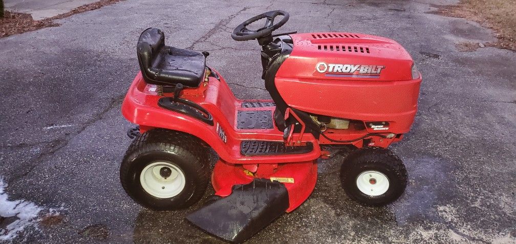 Troy-Bilt Super Bronco 42"